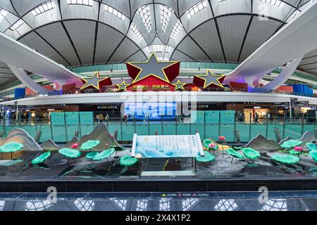 Peking, 14. April 2024: Daxing New International Airport Terminal in Peking, China Stockfoto