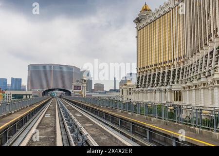 Macau - 2. April 2021: Macau Light Rapid Transit (MLRT) Taipa Line. Stockfoto