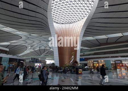 Peking, 14. April 2024: Daxing New International Airport Terminal in Peking, China Stockfoto