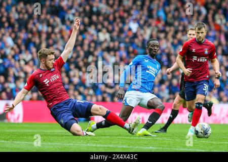 Glasgow, Großbritannien. Mai 2024. Rangers FC spielt Kilmarnock FC im schottischen Premiership-Spiel im Ibrox Stadium, Heimstadion der Rangers, in Glasgow, Schottland. Das Spiel ist für beide Teams wichtig. Wenn die Rangers gewinnen, bleiben sie 3 Punkte hinter Celtic in der Liga, und wenn Kilmarnock gewinnt, kommen sie näher an die Qualifikation für das Spiel in europäischen Wettbewerben. Quelle: Findlay/Alamy Live News Stockfoto