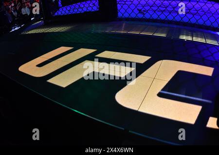 Rio De Janeiro, Rj, Brasilien. Mai 2024. RIO DE JANEIRO, RJ - 4. MAI: Das UFC-Logo wird während der UFC 301-Veranstaltung in der Farmasi Arena am 4. Mai 2024 in Rio de Janeiro, RJ, Brasilien, gesehen. (Foto: Leandro Bernardes/PxImages) Credit: PX Images/Alamy Live News Stockfoto