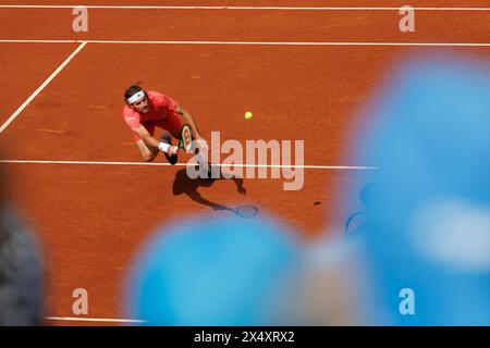 Barcelona, Spanien. April 2024. Tsitsipas in Aktion während des Barcelona Open Banc de Sabadell Tennis Turniers im Reial Club de Tennis Barcelo Stockfoto