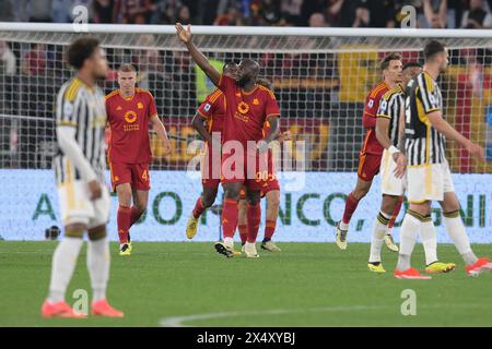 Stadio Olimpico, Rom, Italien. Mai 2024. Serie A Fußball; Roma gegen Juventus; Romelu Lukaku von AS Roma feiert, nachdem er in der 15. Minute das Tor für 1-0 erzielt hat. Credit: Action Plus Sports/Alamy Live News Stockfoto