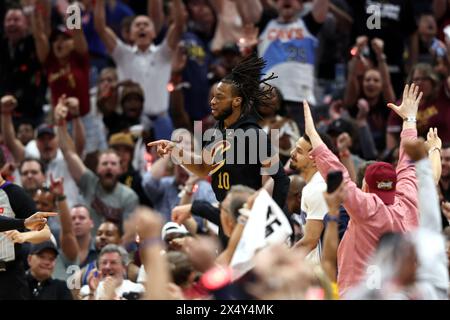 Cleveland, Usa. Mai 2024. Cleveland Cavaliers Darius Garland (10) reagierte, nachdem er im vierten Viertel der ersten Runde des Spiels der Eastern Conference gegen die Orlando Magic im Rocket Mortgage Fieldhouse in Cleveland, Ohio, am Sonntag, 5. Mai 2024 eine drei geschlagen hatte. Foto: Aaron Josefczyk/UPI Credit: UPI/Alamy Live News Stockfoto