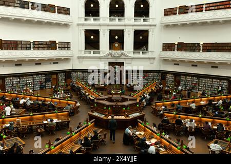 MELBOURNE, AUSTRALIEN - 12. APRIL 2024: La Trobe Reading Room in der State Library Stockfoto