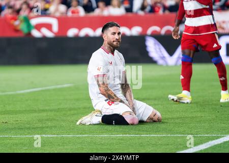 Sevilla, Spanien. Mai 2024. Sergio Ramos vom Sevilla FC wurde während des La Liga EA Sports Matches zwischen Sevilla FC und Granada CF im Ramon Sanchez Pizjuan Stadion gesehen. Endergebnis: Sevilla FC 3:0 Granada CF (Foto: Francis Gonzalez/SOPA Images/SIPA USA) Credit: SIPA USA/Alamy Live News Stockfoto