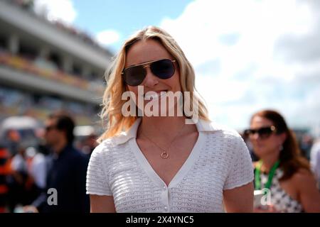 Miami, Vereinigte Staaten. Mai 2024. 05.05.2024, Miami International Autodrome, Miami, Formel 1 Crypto.com Miami Grand Prix, im Bild der ehemalige US-Alpinski-Rennfahrer Lindsey Vonn. Quelle: dpa/Alamy Live News Stockfoto