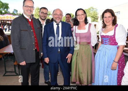 Markus Rinderspacher SPD MDL Landtagsvizepraesident Christian Koening ehrenamtlicher Stadtrat Muenchen Martin Schulz Europabeauftragter der SPD, ehem. SPD- Vorsitzende, Kanzlerkandidat und langjaehriger Praesident des Europaparlaments Claudia Tausend SPD MDB Verena Dietl Buergermeisterin München 05.05.2024 Stiftl Festzelt -Truderinger Buam Festring e V. Festwoche- SPD Abend Muenchen *** Markus Rinderspacher SPD MDL Landtag Vize-Präsident Christian Koening Ehrenstadtrat München Martin Schulz Europaabgeordneter SPD, ehemaliger SPD-Vorsitzender, Kanzlerkandidat und l Stockfoto