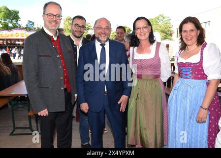 Markus Rinderspacher SPD MDL Landtagsvizepraesident Christian Koening ehrenamtlicher Stadtrat Muenchen Martin Schulz Europabeauftragter der SPD, ehem. SPD- Vorsitzende, Kanzlerkandidat und langjaehriger Praesident des Europaparlaments Claudia Tausend SPD MDB Verena Dietl Buergermeisterin München 05.05.2024 Stiftl Festzelt -Truderinger Buam Festring e V. Festwoche- SPD Abend Muenchen *** Markus Rinderspacher SPD MDL Landtag Vize-Präsident Christian Koening Ehrenstadtrat München Martin Schulz Europaabgeordneter SPD, ehemaliger SPD-Vorsitzender, Kanzlerkandidat und l Stockfoto