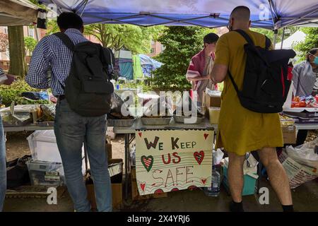 Washington DC, Washington DC, USA. Mai 2024. Studenten der George Washington University in Washington, DC, errichteten ein Lager auf dem Grünflächen des Union Yard der Schule, um gegen Israels anhaltenden Krieg in Gaza am Freitag, den 3. Mai 2024 zu protestieren. (Kreditbild: © Dominic Gwinn/ZUMA Press Wire) NUR REDAKTIONELLE VERWENDUNG! Nicht für kommerzielle ZWECKE! Stockfoto