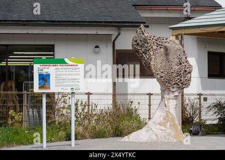 Denkmal des Queen's Head Replik des Taiwan Yehliu Geological Park. Zum Gedenken an den Abschluss des akademischen Austauschabkommens in Mine City, Japan. Stockfoto