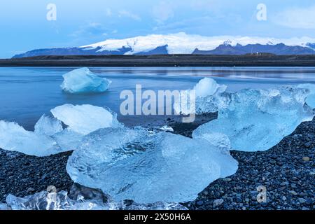 Eisformationen am Diamond Beach Sunrise, Vatnajokull National Park, Süd-Island, Island Stockfoto