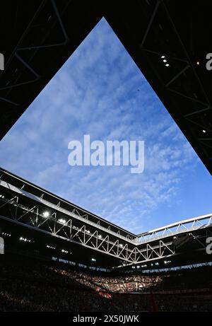 2. Bundesliga, Merkur-Spiel-Arena Düsseldorf: Fortuna Düsseldorf vs. 1. FC Nürnberg; Lichtshows in der Merkur-Spiel-Arena Stockfoto