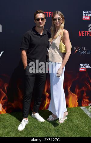 Warner Bailey und Annabel Prouty bei der Netflix-Show „The Greatest Roast of All Time: Tom Brady“ im Kia Forum. Inglewood, 05.05.2024 Stockfoto