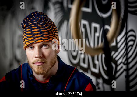 AMSTERDAM - Porträt von Menno van Gorp, Mitglied des Dutch Breaking Teams. Er hofft, sich für die Breakdance-Sektion bei den Olympischen Spielen in Prijs zu qualifizieren. ANP ROBIN UTRECHT Stockfoto