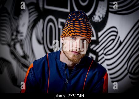 AMSTERDAM - Porträt von Menno van Gorp, Mitglied des Dutch Breaking Teams. Er hofft, sich für die Breakdance-Sektion bei den Olympischen Spielen in Prijs zu qualifizieren. ANP ROBIN UTRECHT Stockfoto