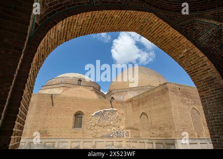 Tabriz, Iran - 23. April 2024: Die Blaue Moschee ist eine historische Moschee in der Provinz Ostaserbaidschan. Stockfoto