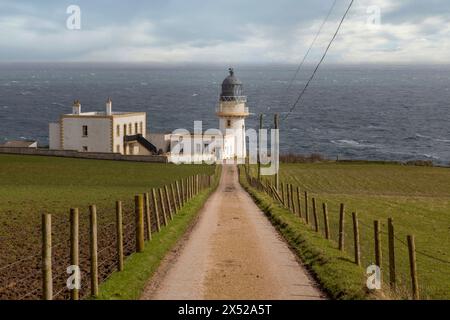 Der Todhead Lighthouse ist ein Leuchtturm in Aberdeenshire, Schottland, südlich von Stonehaven. Stockfoto