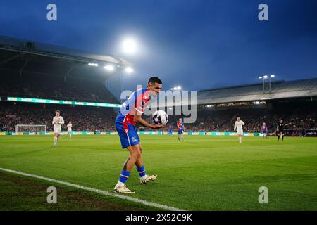 Ein Überblick über Daniel Munoz aus Crystal Palace während des Premier League-Spiels im Selhurst Park, London. Bilddatum: Montag, 6. Mai 2024. Stockfoto