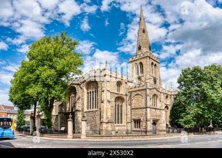 UK, Bedford, 3. Juli 2023, St Paul's Church, ist eine Kirche der englischen Gemeinde am St. Paul's Square in Bedford Stockfoto