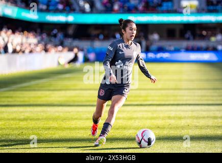 5. Mai 2024 San Jose, CA USA Bay FC-Verteidiger Caprice Dydasco (3) will den Ball während des NWSL-Spiels zwischen dem Chicago Red Star und dem Bay FC passieren. Chicago Beat Bay FC 2-1 im Pay PAL Park San Jose Kalifornien Thurman James/CSM Stockfoto