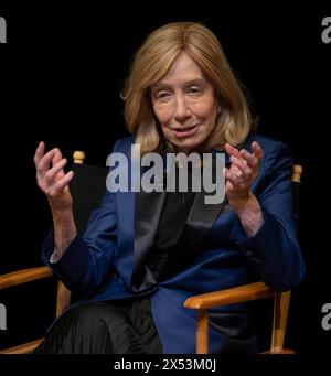 Santa Monica, Kalifornien, USA. Mai 2024. Die Historikerin DORIS KEARNS GOODWIN spricht über ihr neues Buch „an Unfinished Love Story: A Personal History of the 1960s“ während eines Live Talks in Los Angeles an der New Roads School. (Kreditbild: © Brian Cahn/ZUMA Press Wire) NUR REDAKTIONELLE VERWENDUNG! Nicht für kommerzielle ZWECKE! Stockfoto