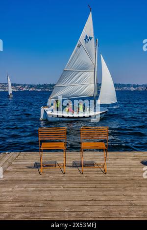 Segelboote vom Center for Wooden Boats am Lake Union, Seattle, Washington State, USA [keine Freigabe von Eigentum oder Modell; redaktionelle Lizenzierung onl Stockfoto
