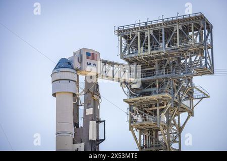 Cape Canaveral, USA. Mai 2024. Die Boeing Starliner CST-100-Rakete sitzt am 5. Mai 2024 in Cape Canaveral, Florida, vor dem Start der NASA mit Butch Wilmore und Suni Williams. (Foto: Alex G Perez/AGPfoto/SIPA USA) Credit: SIPA USA/Alamy Live News Stockfoto