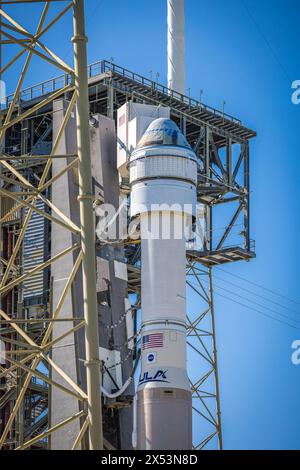 Cape Canaveral, USA. Mai 2024. Die Boeing Starliner CST-100-Rakete sitzt am 5. Mai 2024 in Cape Canaveral, Florida, vor dem Start der NASA mit Butch Wilmore und Suni Williams. (Foto: Alex G Perez/AGPfoto/SIPA USA) Credit: SIPA USA/Alamy Live News Stockfoto