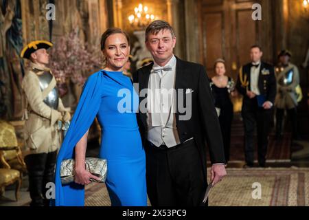 Cheftrainer der schwedischen Fußballnationalmannschaft Jon Dahl Tomasson und Line Kongeskov Tomasson kommen am Montag, den 6. Mai 2024, zum Galadinner im Königlichen Palast in Stockholm an. Das schwedische Königspaar ist Gastgeber für das Gala-Dinner. Am Montag und Dienstag besucht das dänische Königspaar zum ersten Mal Schweden. Während des Staatsbesuchs trifft das Königspaar unter anderem dänische und schwedische Astronauten, besucht die Flottenstation Berga und nimmt an einem Galadinner im Königlichen Palast Teil. (Foto: Ida Marie Odgaard/Ritzau Scanpix) Stockfoto