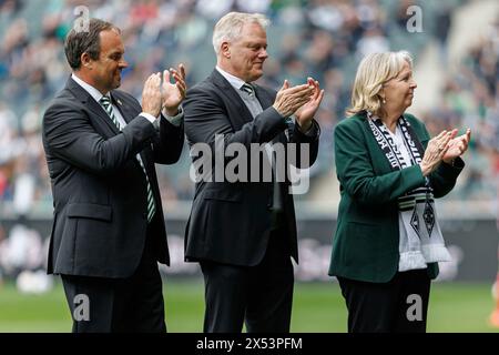 firo: 28. April 2024, Fußball, 1. Liga, 1. Bundesliga, Saison 2023/2024, Borussia Monchengladbach - Union Berlin links nach rechts Präsidiumsmitglied Roger Brandts, Vizepräsident Dr. Stefan Stegemann, Vizepräsidentin Hannelore Kraft, Beifall, Klatschen, bei Hans Meyers Abschied. Stockfoto