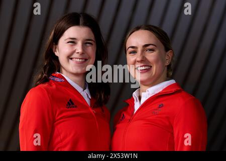 Team GB’s Andrea Spendolini-Sirieix (links) zusammen mit ihrem Tauchpartner Lois Toulson während des Team GB Paris 2024 Synchronisation des Tauchteams im Queen Elizabeth Olympic Park in London. Bilddatum: Dienstag, 7. Mai 2024. Stockfoto