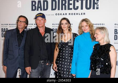 Oskar Roehler, Oliver Masucci, Bella Dayne, Anne Ratte-Polle und Anja Uhland bei der Premiere des Kinofilms Bad Director im CineNova. Köln, 06.05.2024 *** Oskar Roehler, Oliver Masucci, Bella Dayne, Anne Ratte Polle und Anja Uhland bei der Premiere des Spielfilms Bad Director auf der CineNova Köln, 06 05 2024 Foto:XR.xSchmiegeltx/xFuturexImagex Director 4506 Stockfoto