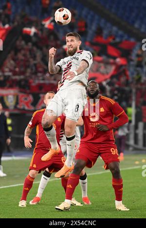 Robert Andrich von Bayer Leverkusen spielte beim Fußball-Spiel der Europa League zwischen AS Roma und Bayer Leverkusen im Olimpico-Stadion in Rom (Italien) am 2. Mai 2024. Stockfoto
