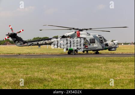 Nahaufnahme eines der Black Cats Lynx Duo Display Team Helecopters der Royal Navys bei der Biggin Hill Air Show 2010 Stockfoto