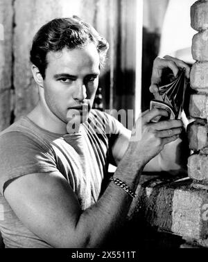 Eine STRASSENBAHN NAMENS DESIRE 1 951 Warner Bros Filmaufnahmen mit Marlon Brando als Stanley Stockfoto