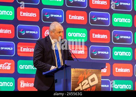 Geoff Allardice, CEO des International Cricket Council (ICC), spricht auf einer Pressekonferenz im Pan Pacific Sonargaon in Dhaka. Die ICC Frauen T20 World Cup 2024 ist die neunte Ausgabe des ICC Frauen T20 World Cup Turniers. Der Veranstaltungsort ist vom 3. Bis 20. Oktober 2024 in Bangladesch. Australien ist der Titelverteidiger, der Südafrika im Finale der vorherigen Ausgabe besiegt hat. Stockfoto