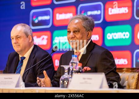 Der Minister für Jugend und Sport und BCB-Präsident Nazmul Hassan (R) spricht auf einer Pressekonferenz im Pan Pacific Sonargaon in Dhaka. Die ICC Frauen T20 World Cup 2024 ist die neunte Ausgabe des ICC Frauen T20 World Cup Turniers. Der Veranstaltungsort ist vom 3. Bis 20. Oktober 2024 in Bangladesch. Australien ist der Titelverteidiger, der Südafrika im Finale der vorherigen Ausgabe besiegt hat. (Foto: Sazzad Hossain / SOPA Images/SIPA USA) Stockfoto