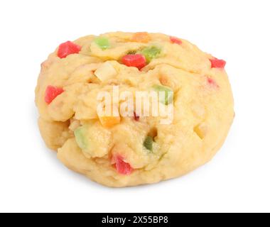 Roher Teig mit kandierten Früchten isoliert auf weiß Stockfoto