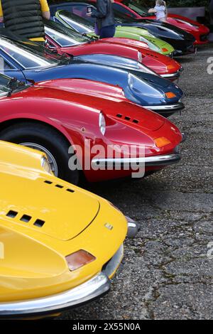 1970er Ferrari Dinos 246 GT standen am Italian Car Day in Brooklands, 4. Mai 2024, Brooklands Museum, Weybridge, Surrey, England, Großbritannien Stockfoto