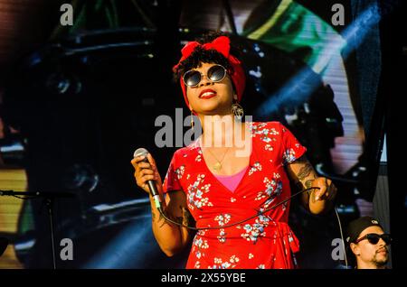 Hollie Cook trat beim Release Athens Festival in Plateia Nerou/Griechenland im Juni 2019 auf Stockfoto