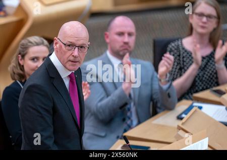 John Swinney spricht vor der Kammer, nachdem er als erster Minister im schottischen Parlament in Edinburgh gewählt wurde. Bilddatum: Dienstag, 7. Mai 2024. Stockfoto