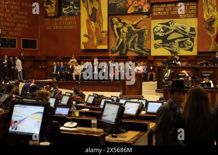 ASAMBLEA ALCALDES LEY GOBIERNOS AUTONOMOS Quito, Dienstag, 7. Mai 2024 die Plenartagung der Versammlung empfing die Bürgermeister und Präfekten des Landes im Allgemeinen Kommission, bevor die zweite Aussprache über den Abgeordnetenentwurf der Autonomen Regierungen, Henry Kronfle, behandelt wurde. Rolando Enriquez API Quito Pichincha Ecuador POL VERSAMMLUNG BÜRGERMEISTER AUTONOME REGIERUNGEN GESETZ cc2a226e6825ff74cd3a768e9922425 Copyright: xROLANDOxENRIQUEZx Stockfoto