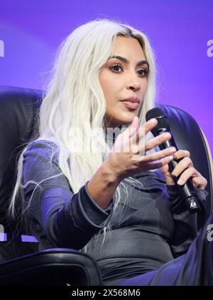 Hamburg, Deutschland. Mai 2024. US-Superstar Kim Kardashian spricht auf der OMR Digital and Marketing Messe. Quelle: Christian Charisius/dpa/Alamy Live News Stockfoto