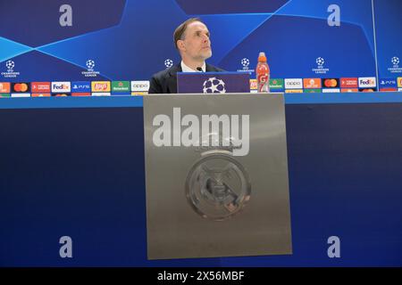 Madrid, Spanien. Mai 2024. Trainer Thomas Tuchel nimmt an der abschließenden Pressekonferenz des FC Bayern München im Bernabeu-Stadion Teil. Der FC Bayern trifft am 08.05.2024 im Halbfinale der Champions League im Bernabeu-Stadion in Madrid auf Real Madrid. Quelle: Peter Kneffel/dpa/Alamy Live News Stockfoto