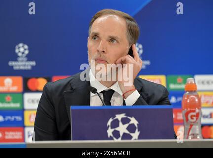 Madrid, Spanien. Mai 2024. Trainer Thomas Tuchel nimmt an der abschließenden Pressekonferenz des FC Bayern München im Bernabeu-Stadion Teil. Der FC Bayern trifft am 08.05.2024 im Halbfinale der Champions League im Bernabeu-Stadion in Madrid auf Real Madrid. Quelle: Peter Kneffel/dpa/Alamy Live News Stockfoto