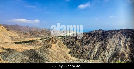 Mit Blick auf Qantab und al Bustan, Muscat Valley, Oman Stockfoto