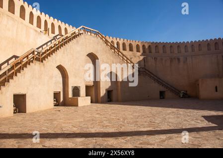 Im Inneren des Nizwa Fort, Nizwa, Oman Stockfoto