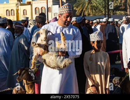 Szenen vom Nizwa Ziegenmarkt, Nizwa, Oman Stockfoto