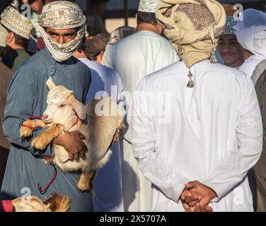 Szenen vom Nizwa Ziegenmarkt, Nizwa, Oman Stockfoto
